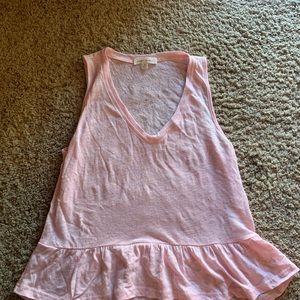 Sleeveless pink top